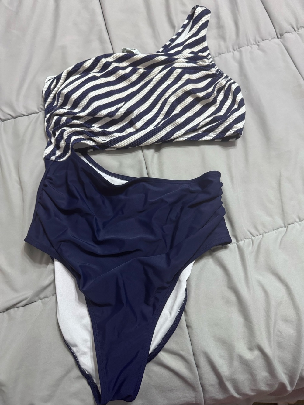 Cupshe Navy Blue and White One-Shoulder One-Piece Swimsuit